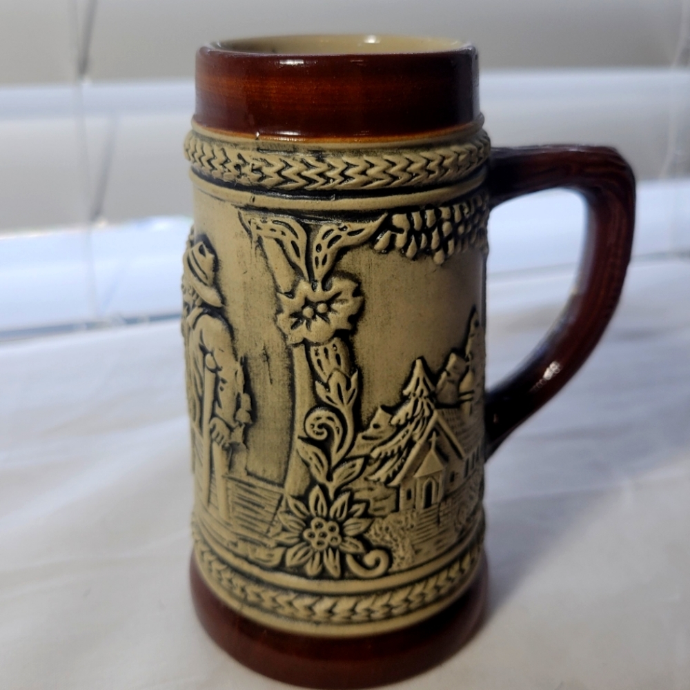 VINTAGE BEER STEINS MADE IN GERMANY